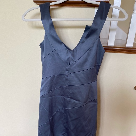 Women’s Dress size 2 - Picture 2 of 3